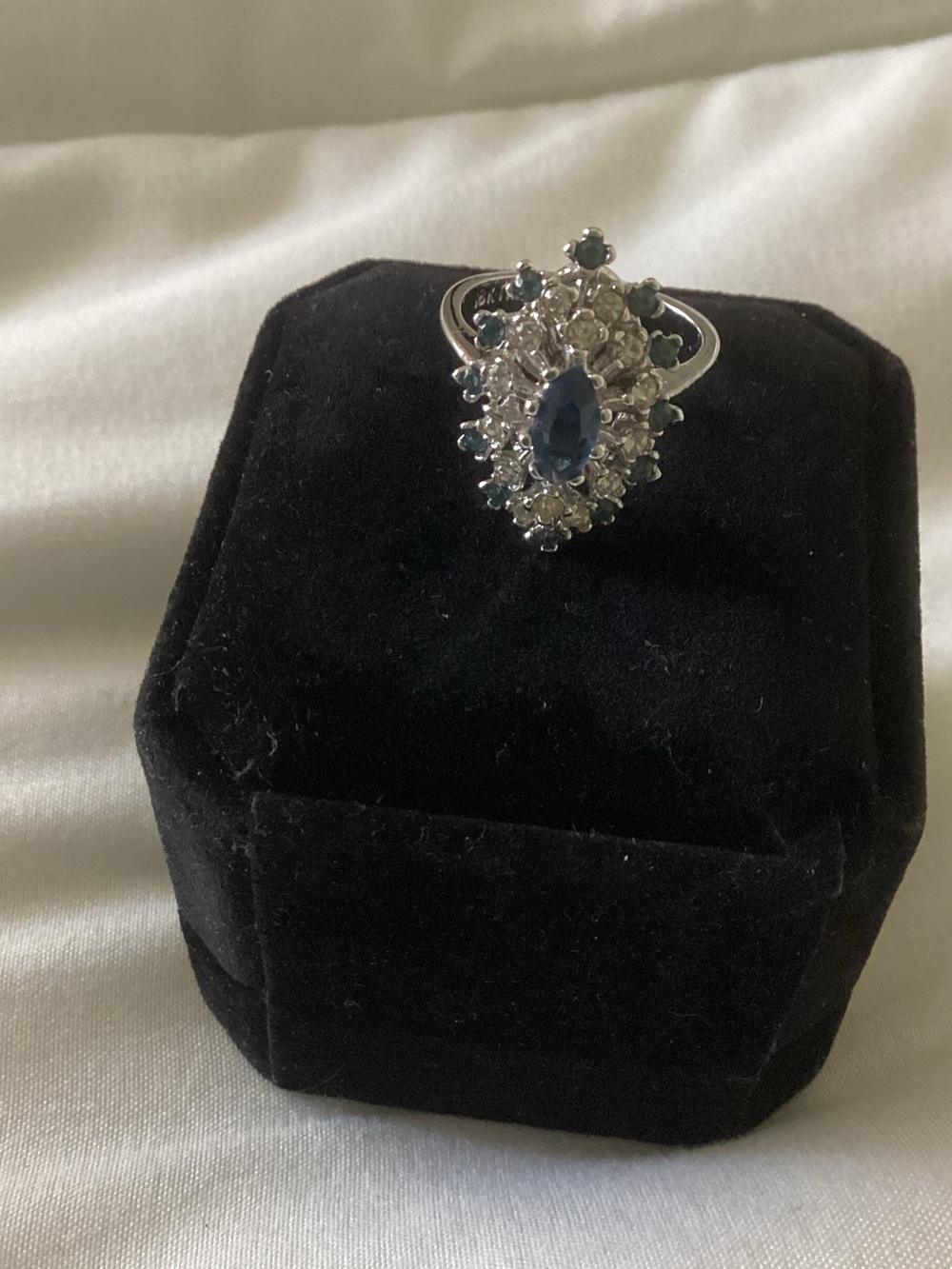 Vintage-Inspired Silver Ring with Blue Center Stone SZ.6
